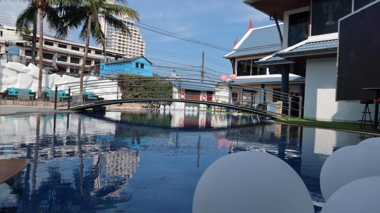 The Yorkshire Hotel - Sha Certified Patong Exterior photo